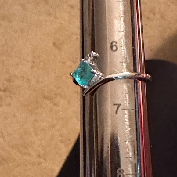 904. Minimalist Platinum-Plated .925 Sterling Silver Paraiba Tourmaline Ring - Picture 6 of 7